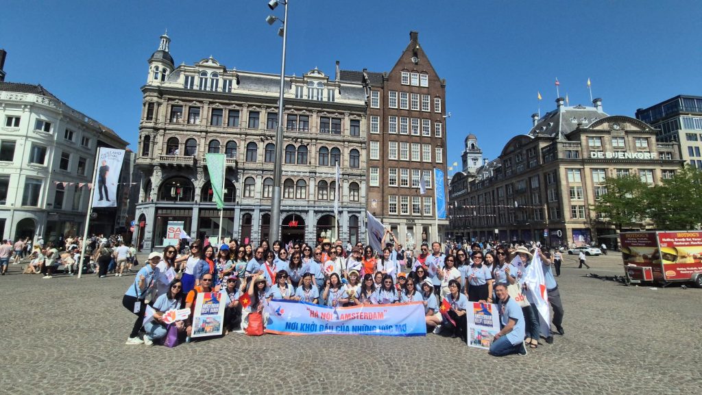 Hà Nội – Amsterdam: Hành trình Từ Trái Tim tới Trái Tim